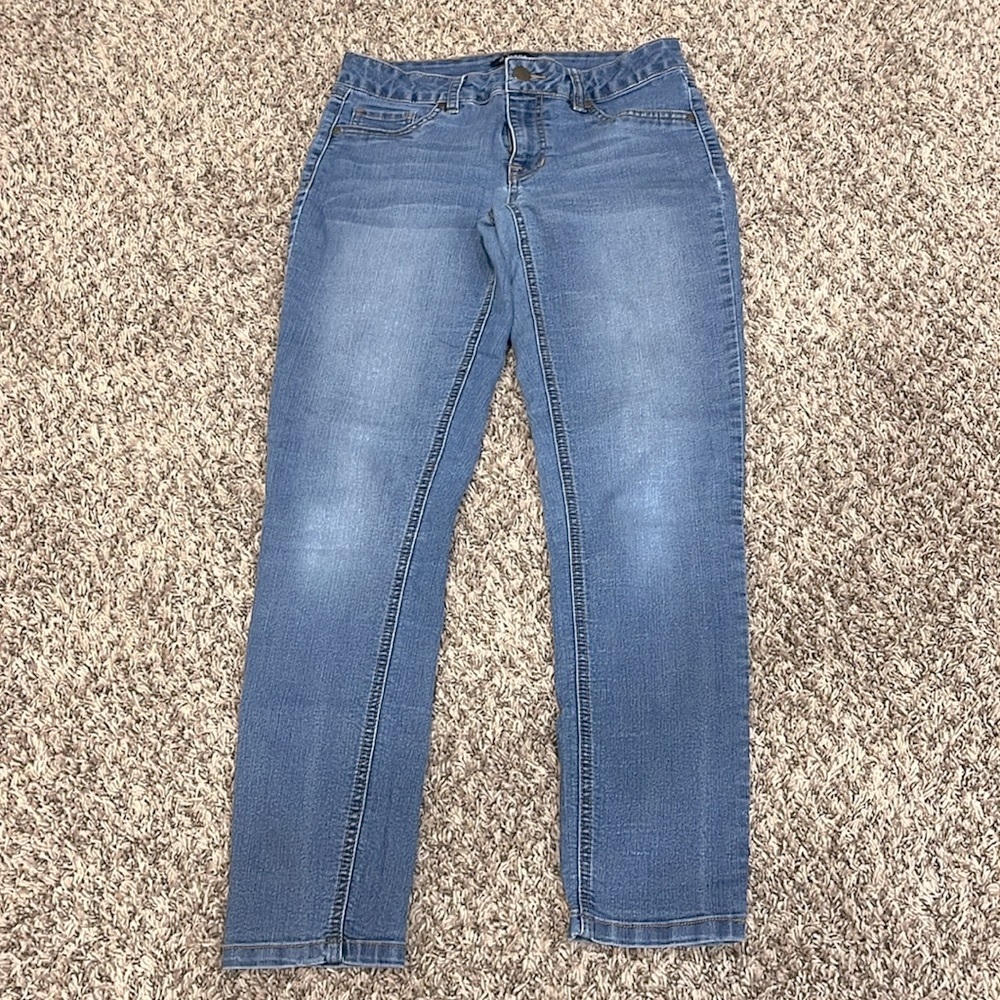 D. Jeans Bundle - image 4